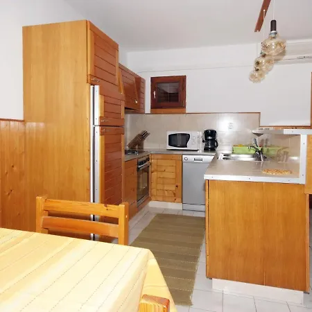 Martina-1 By Interhome بريسبا