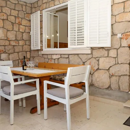 Apartment Martina - Kor300 By Interhome *